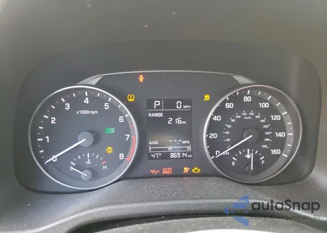 2017 Hyundai Elantra Se z USA, uszkodzony, nr VIN 5NPD84LF4HH142853